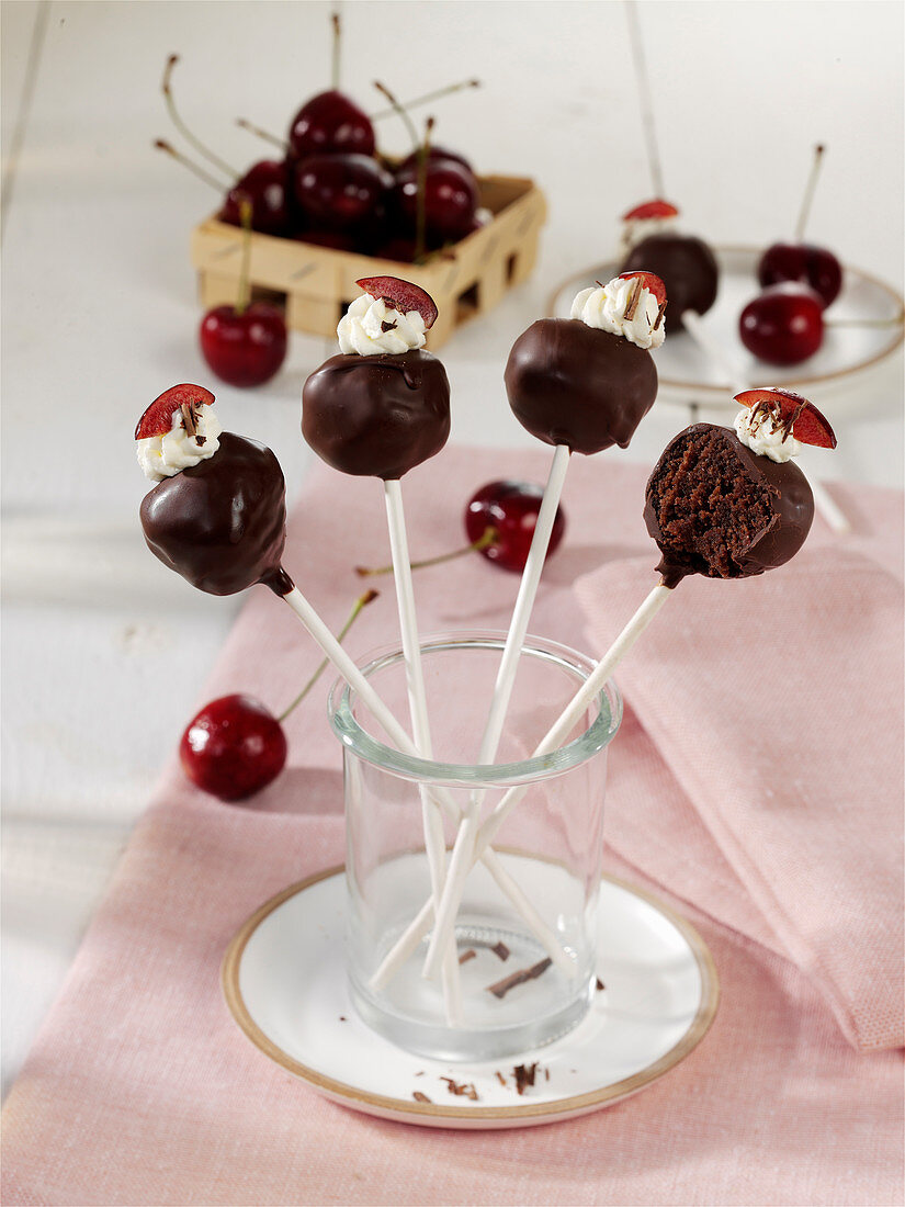 Black Forest Gateau cake pops