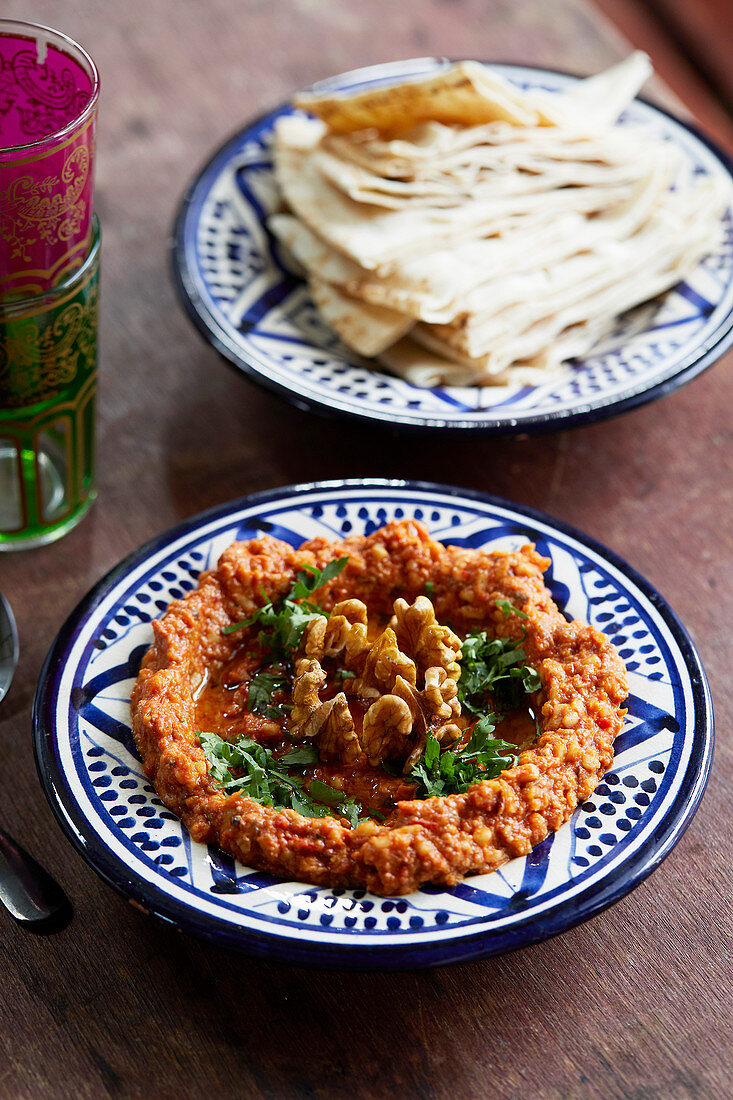 Muhammara (red pepper & walnut dip)