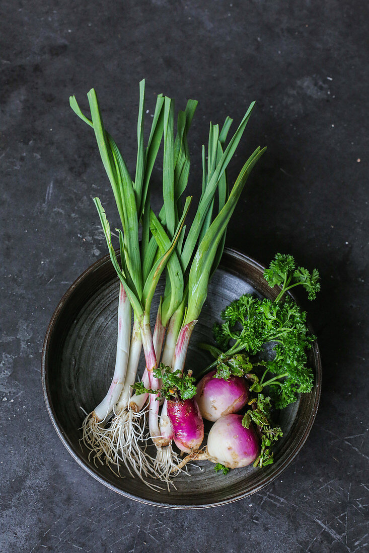 Garlic, turnips and parsley