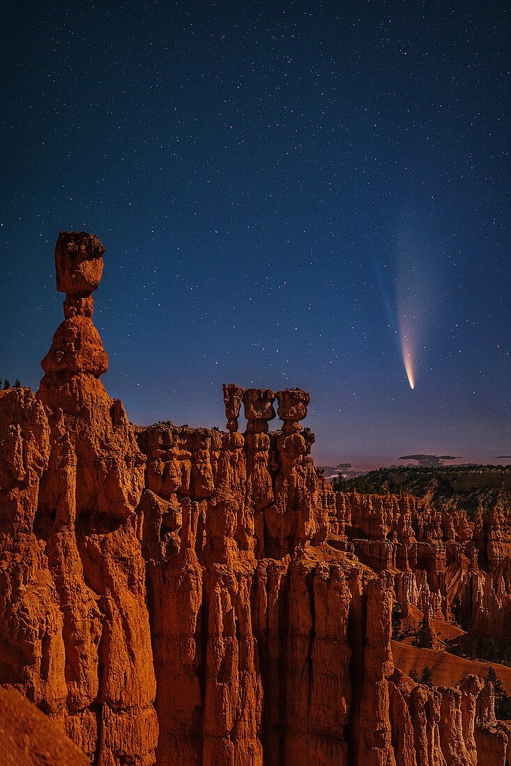 Comet Neowise over Bryce Canyon National Park, Utah, USA