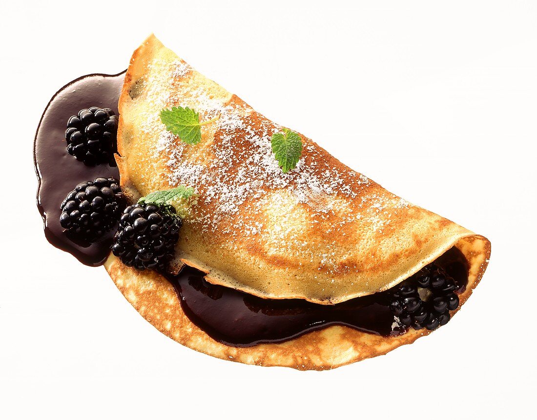 Crepe mit Brombeeren & Brombeersauce