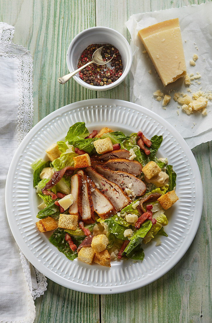 Caesar salad with chicken