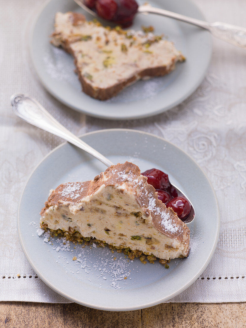 Ice cream stollen with port wine cherries