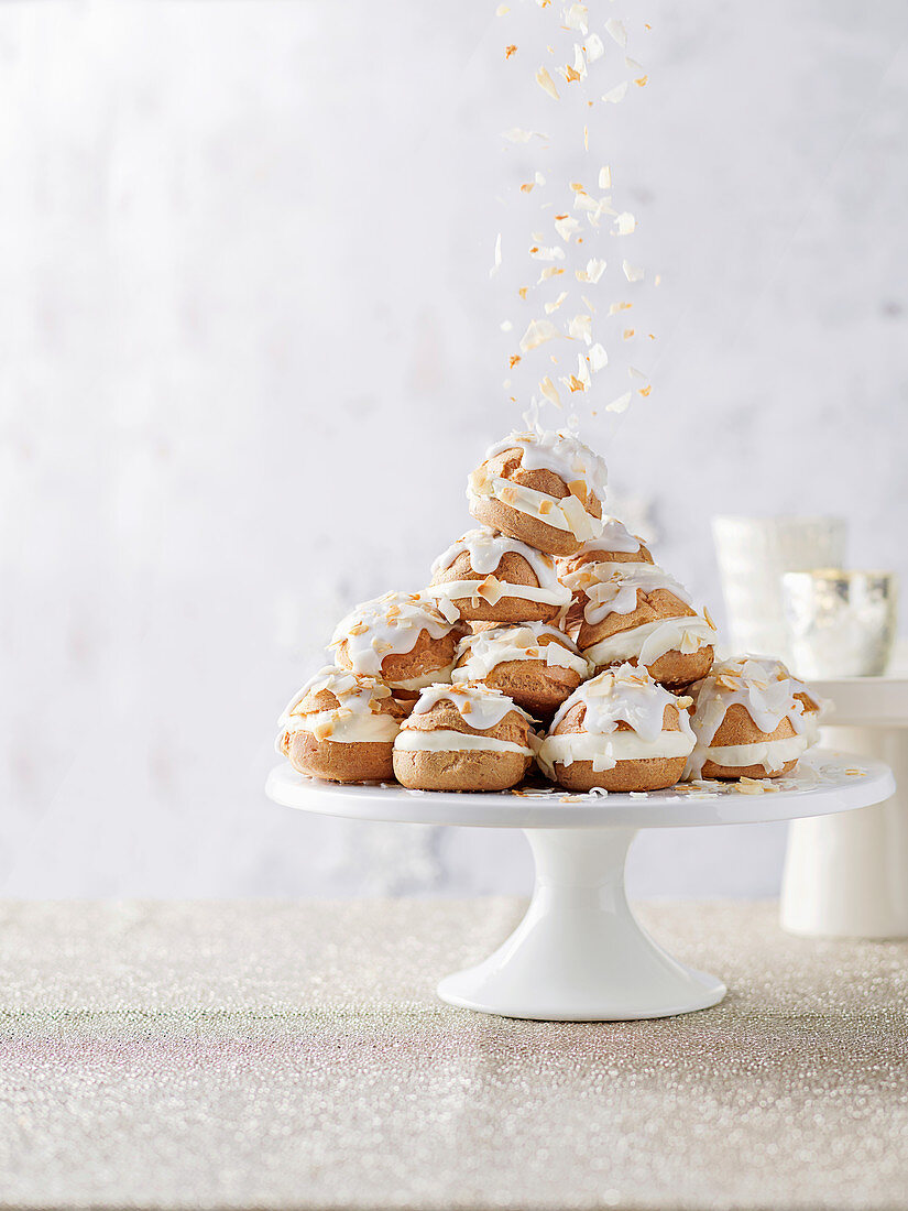 Choux snowball tower