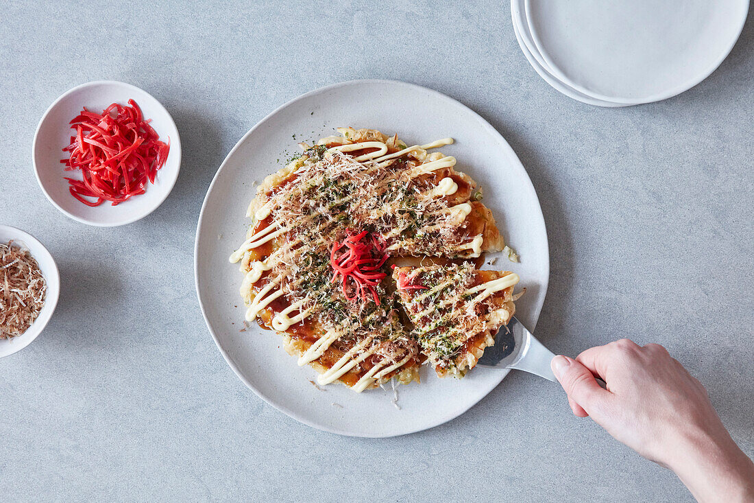 Okonomiyaki (japanischer Pfannkuchen)