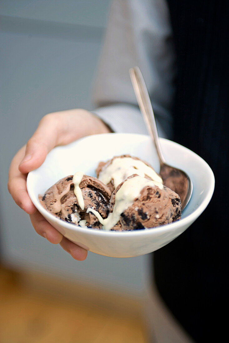 Chocolatea brownie ice cream