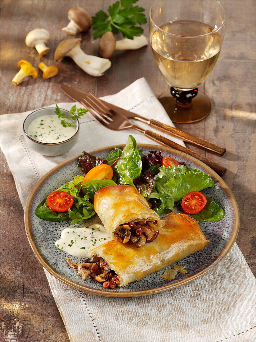 Mini strudel with mushroom filling