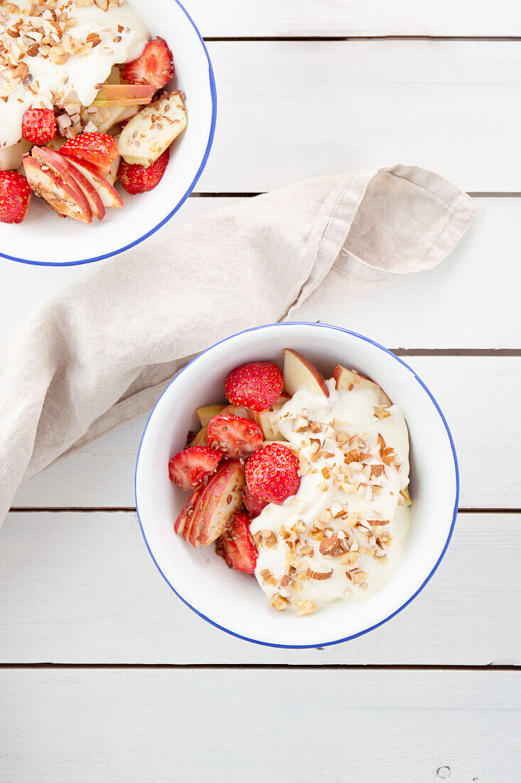 Quarkcreme mit Leinöl und Früchten