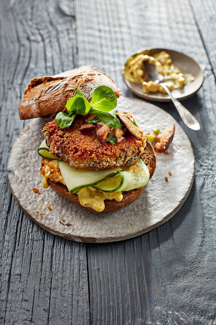 Shiitake-Burger mit Zucchini