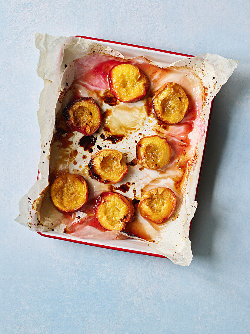 Roasted peaches with sherry
