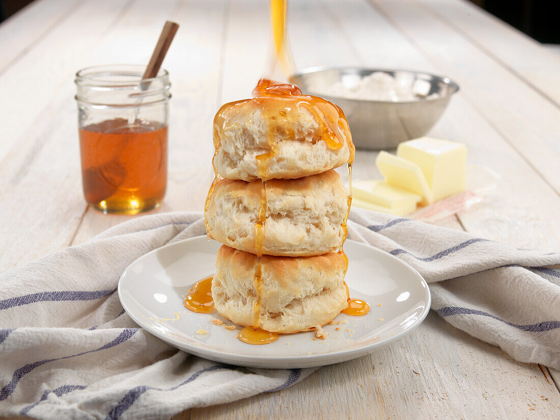 American biscuits with maple syrup