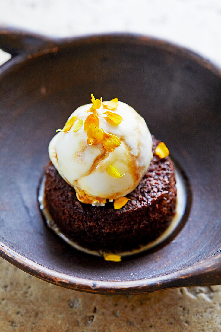 Pan de Elote (Mexican corn cake) with vanilla ice cream