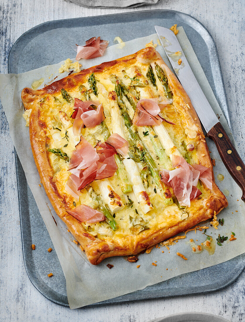 Asparagus galette with country ham