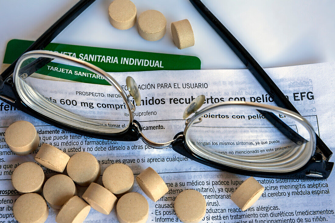 Glasses on medication information