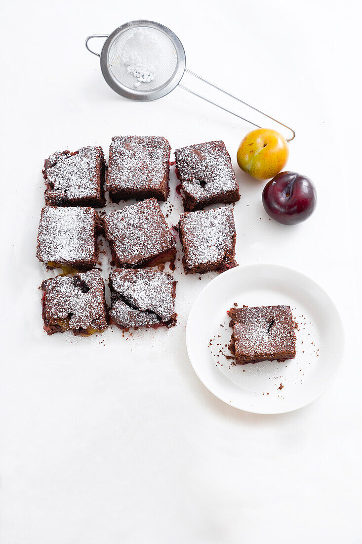 Double chocolate brownies with plums