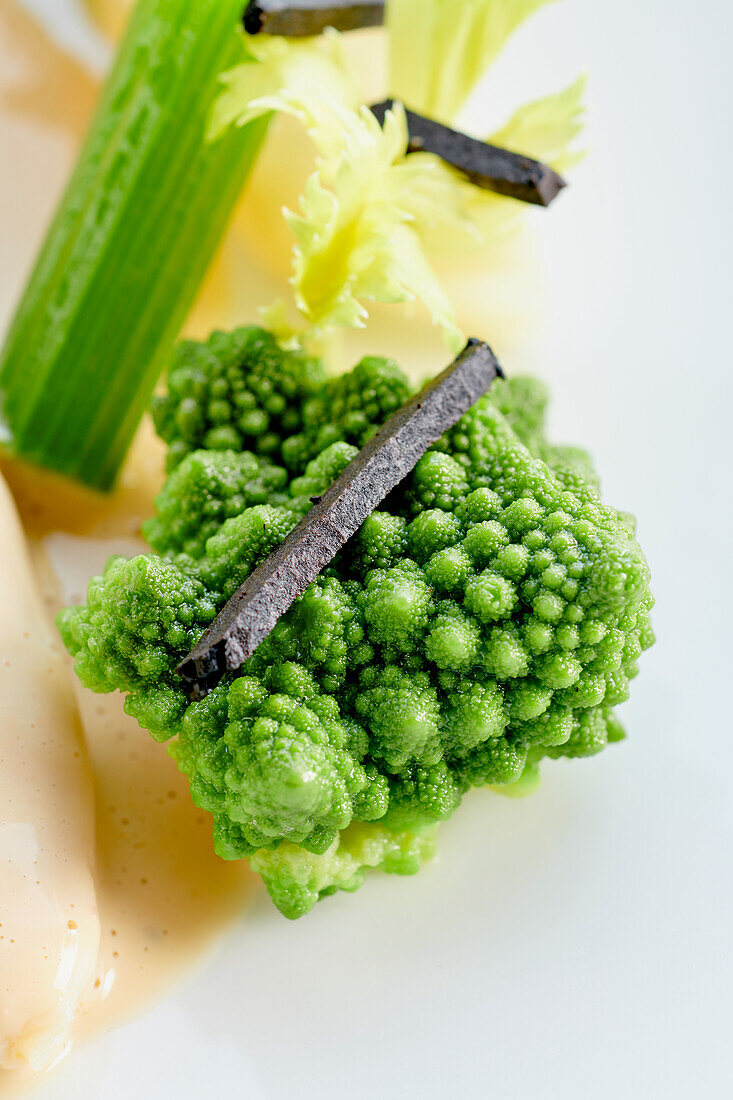 Romanesco mit Trüffel (Close Up)