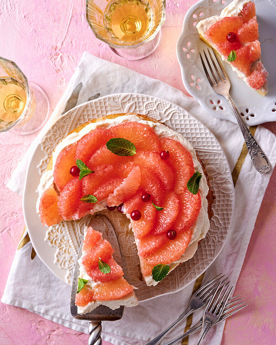 Pannukakku (Finnish oven pancake) with pink grapefruits