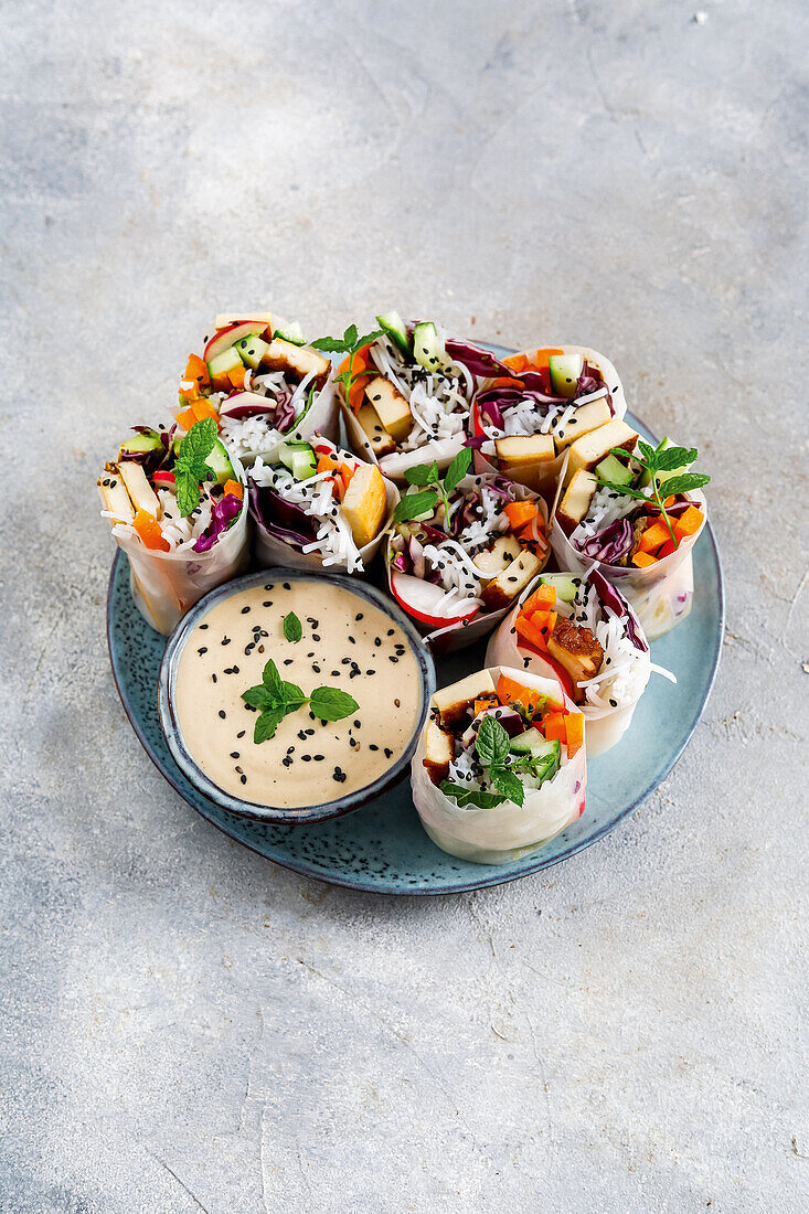 Summer rolls with cashew sesame dip