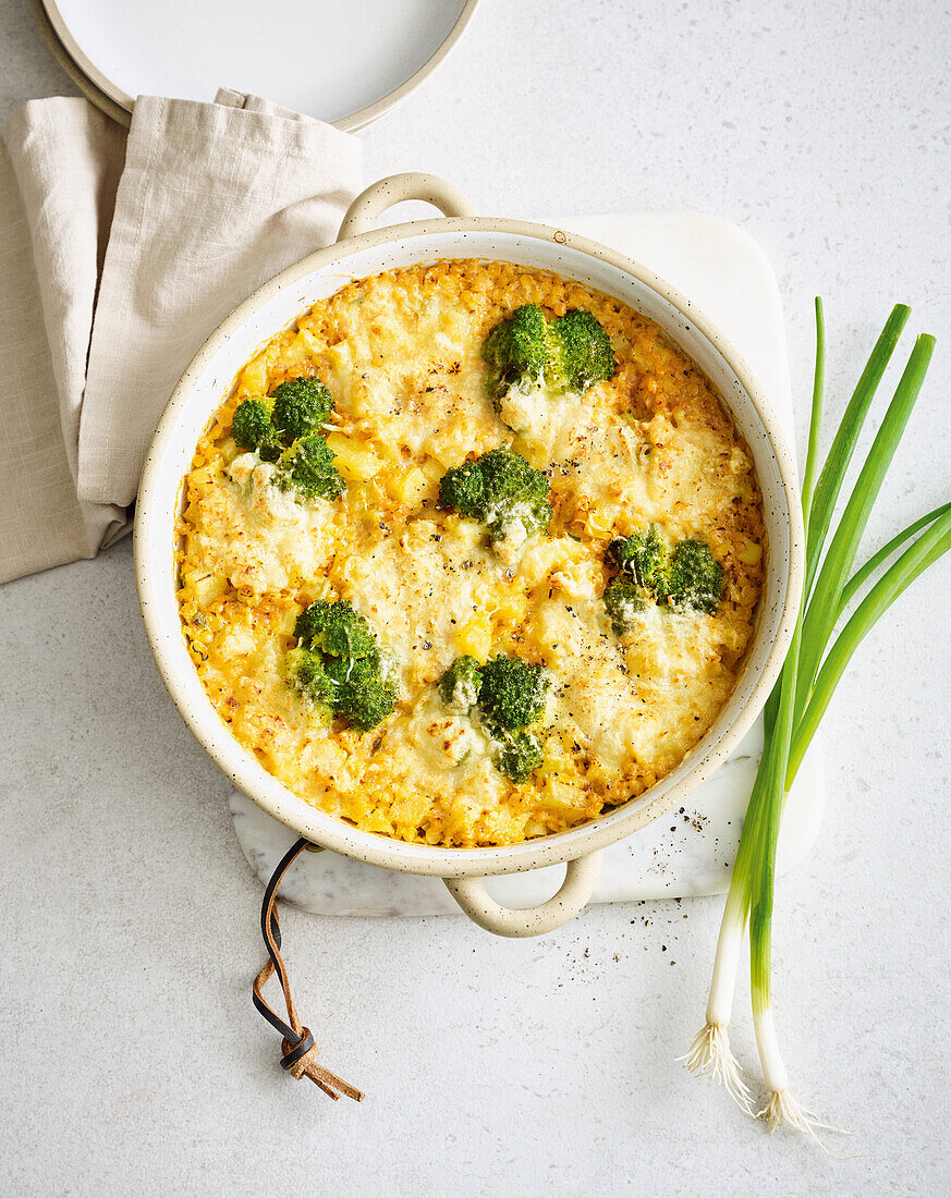 Kartoffelgratin mit Linsen und Brokkoli