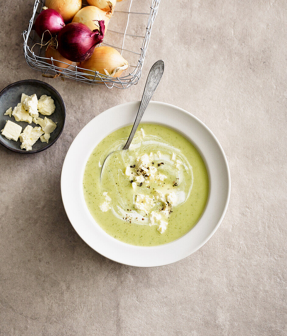 Zucchini soup with feta