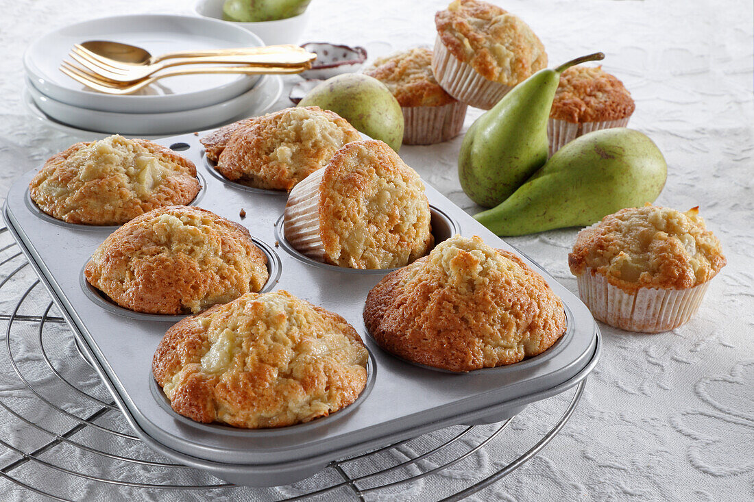Pear muffins