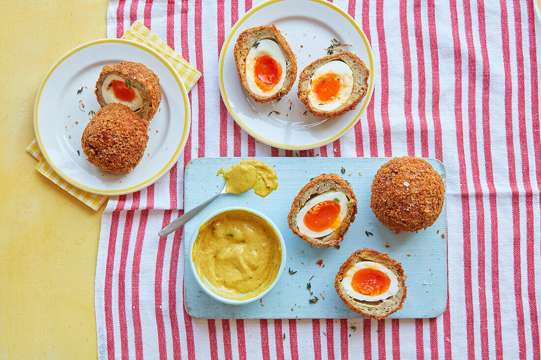 Scotch Eggs mit Dip