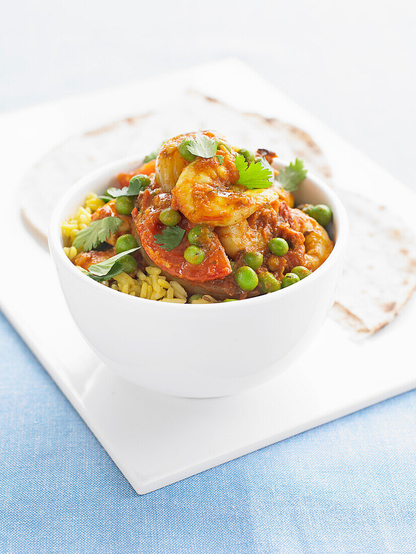Prawn and pea curry with tomatoes