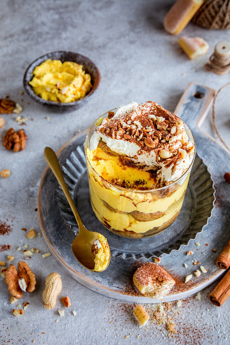 Herbstliches Tiramisu mit Kürbiscreme