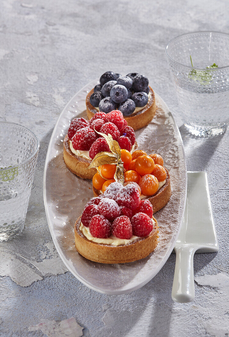 Fresh fruit tartlets