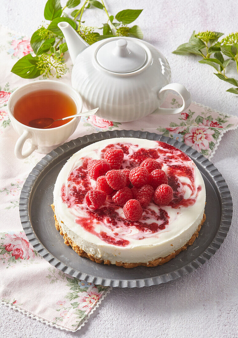 Raspberry and vanilla cheesecake