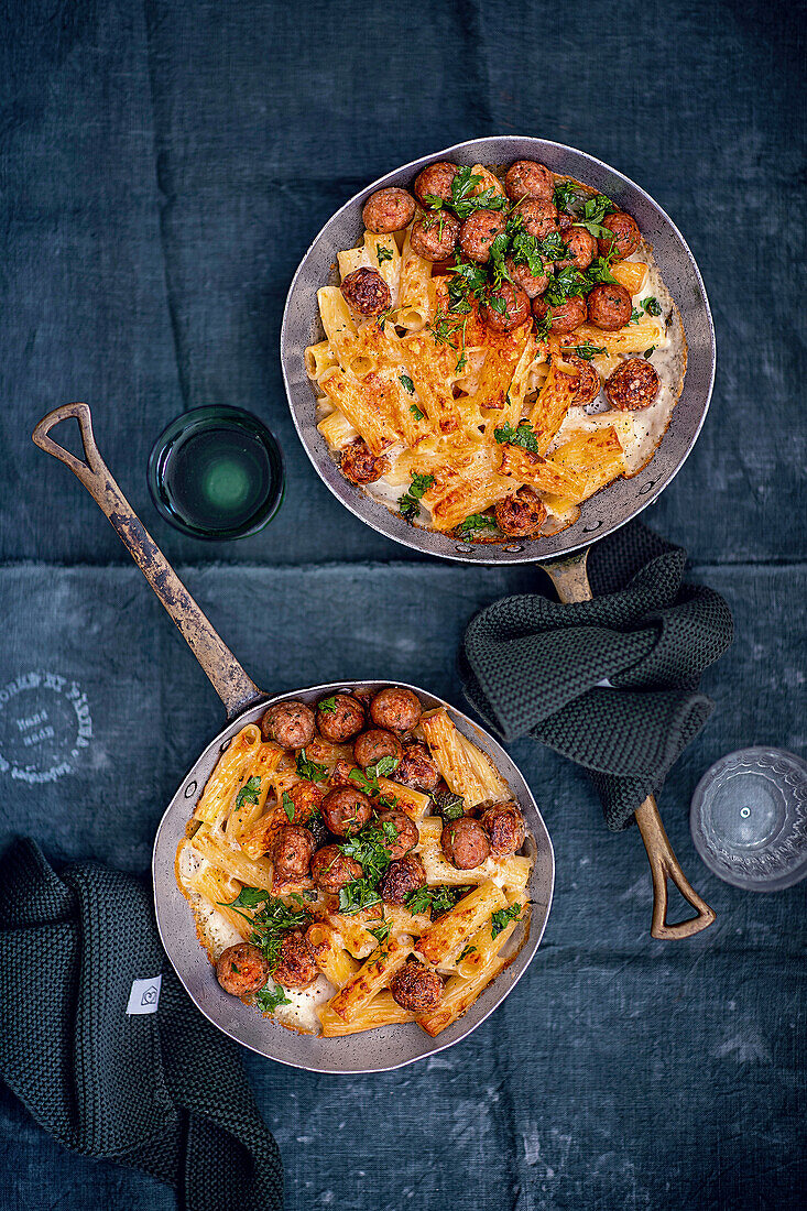 Tortiglioni-Gratin mit Fleischbällchen