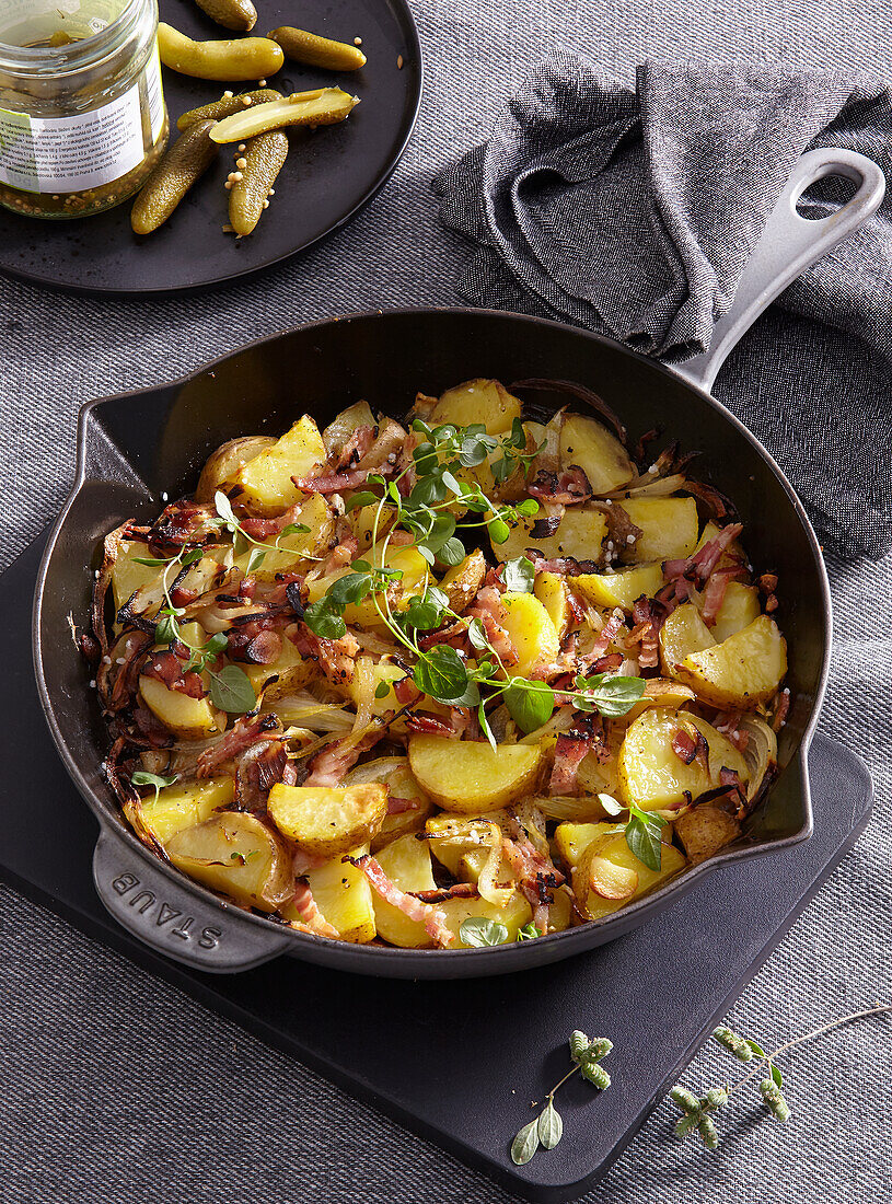 Baked potatoes with bacon