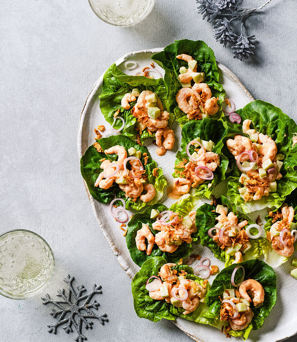 Salad boats with cucumber and shrimp for Christmas