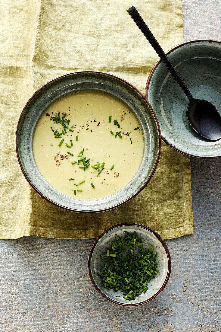 Potato and leek soup with chives