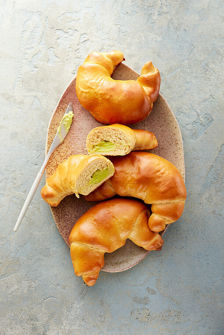 Zuckerfreie Pistazienpudding-Hörnchen