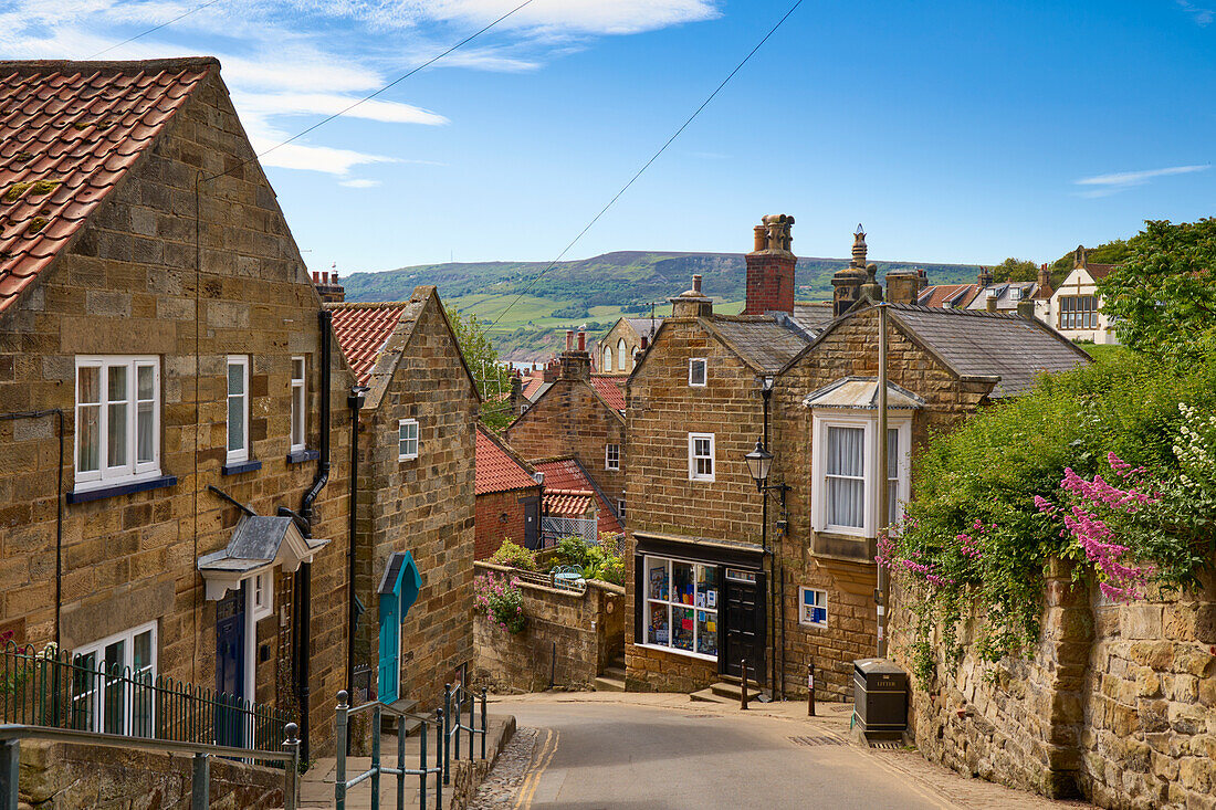 Blick auf Robin Hoods Bay, Yorkshire, England, Vereinigtes Königreich, Europa