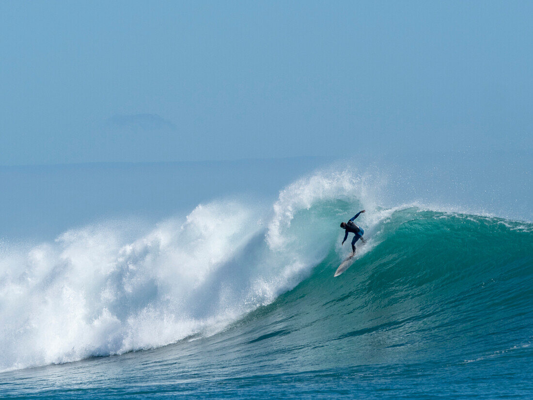 Surfer am North Reef, Lighthouse Bay, Exmouth, Westaustralien, Australien, Pazifik
