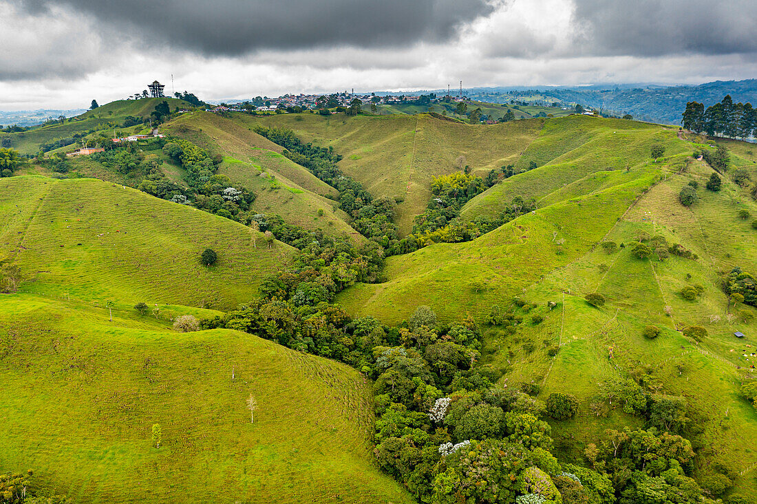 Luftaufnahme von Filandia, UNESCO-Weltkulturerbe, Kaffee-Kulturlandschaft, Quindio, Kolumbien, Südamerika