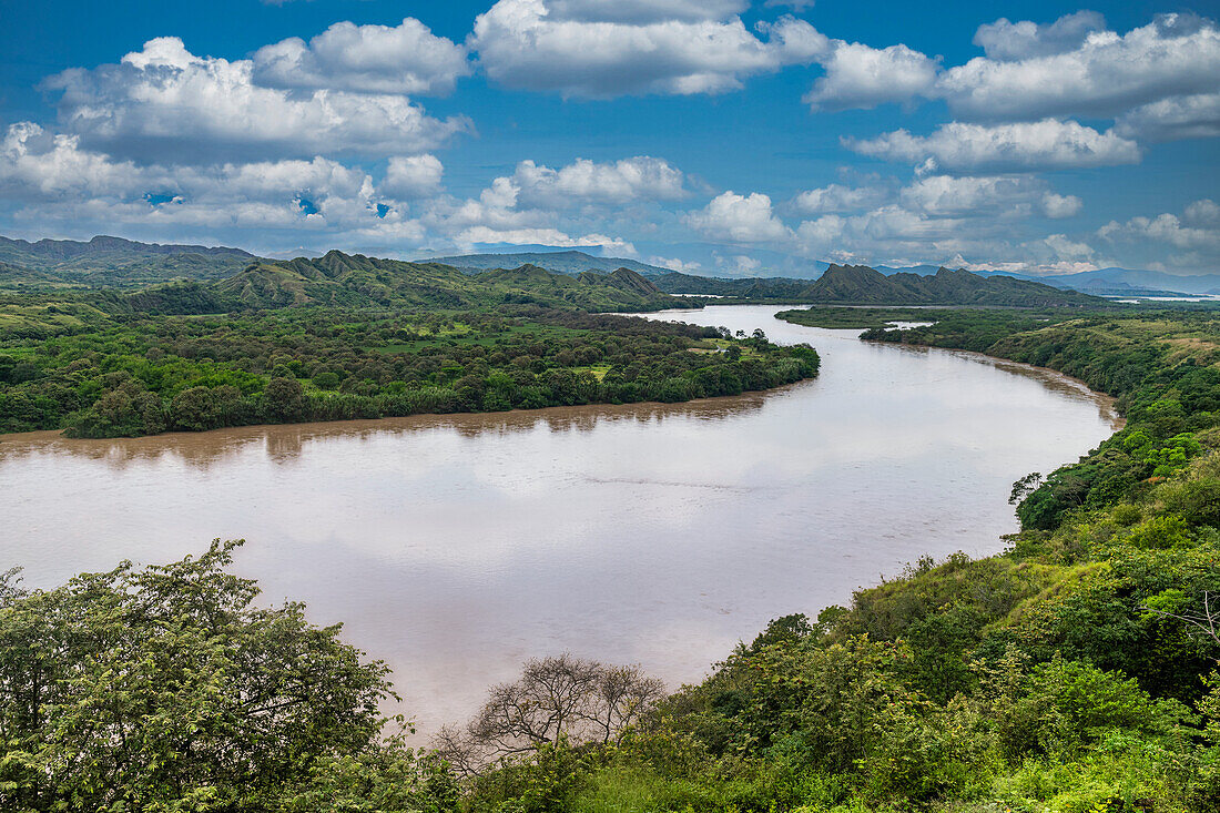 Magadalena-Fluss, Neiva, Kolumbien, Südamerika