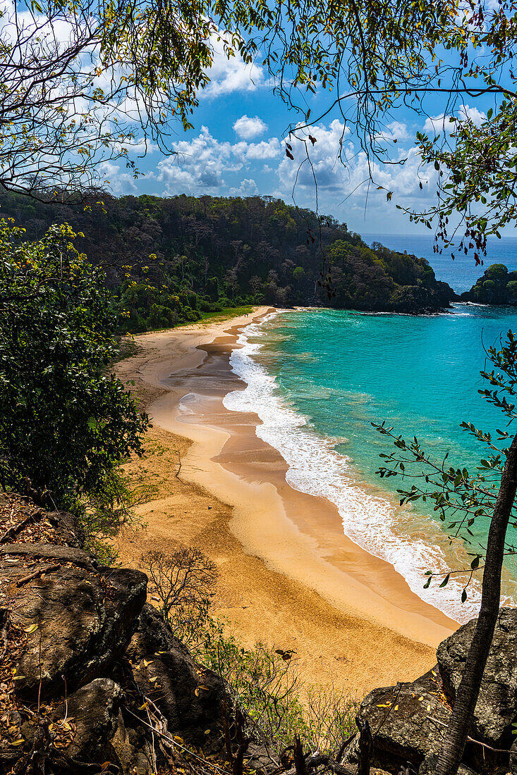 Weltberühmter Sancho-Strand, Fernando de Noronha, UNESCO-Welterbe, Brasilien, Südamerika