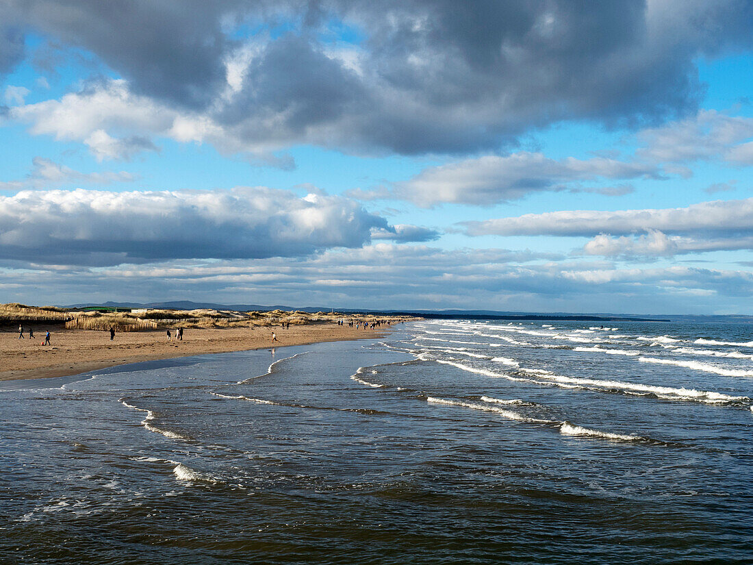 West Sands at St. Andrews, Fife, Schottland, Vereinigtes Königreich, Europa