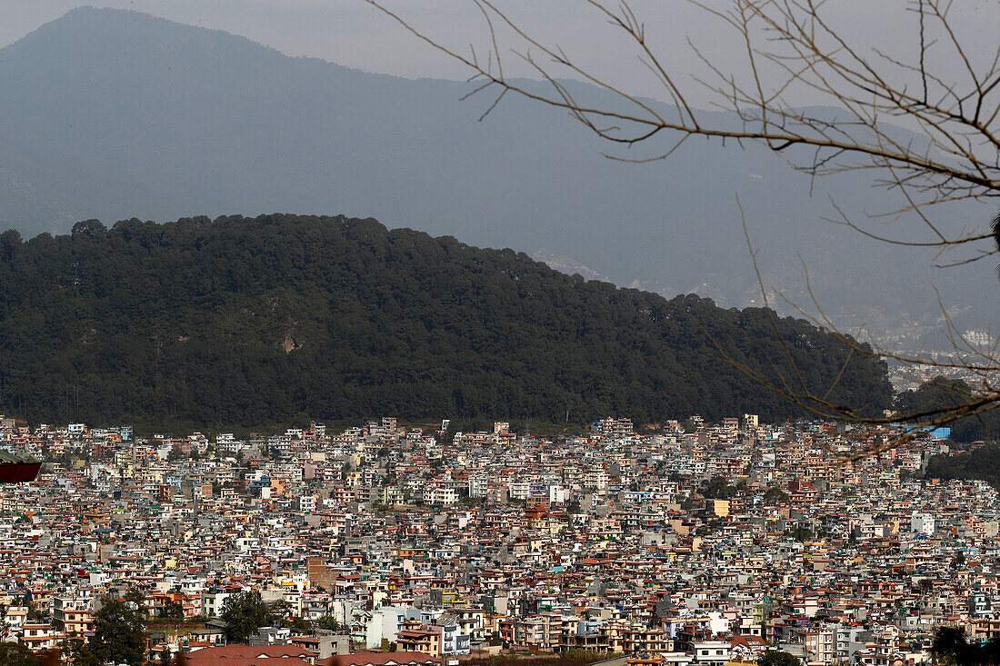 Panoramablick auf das staubige Kathmandu, Nepal, Asien