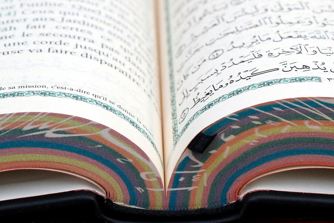Der Koran (Quran), heiliges Buch des Islam, französische Übersetzung, Frankreich, Europa
