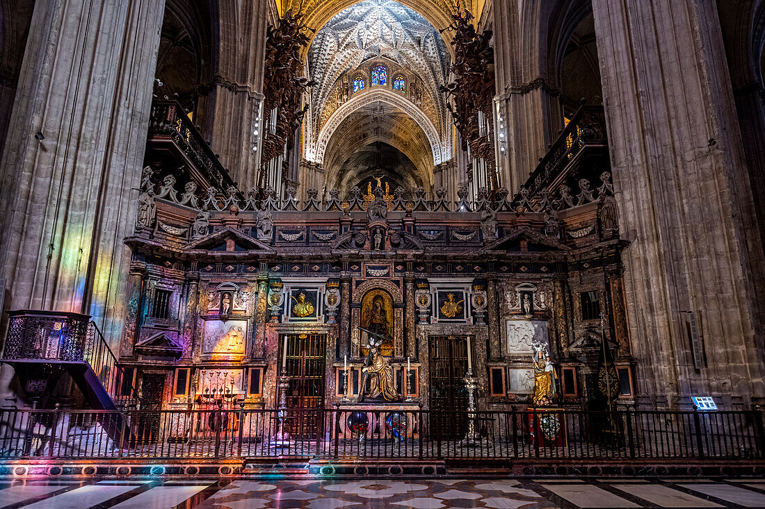 Innenraum, Kathedrale von Sevilla, UNESCO-Weltkulturerbe, Sevilla, Andalusien, Spanien, Europa