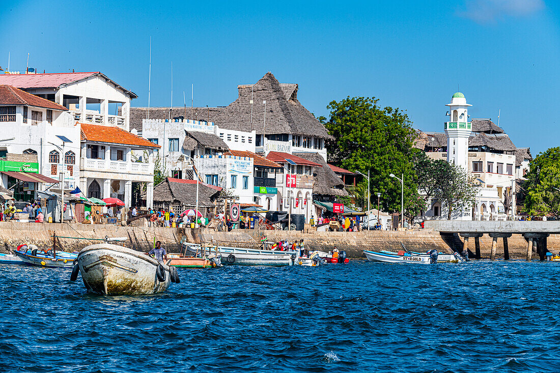 Traditional Swahili architecture, Lamu Town, UNESCO World Heritage Site, island of Lamu, Kenya, East Africa, Africa