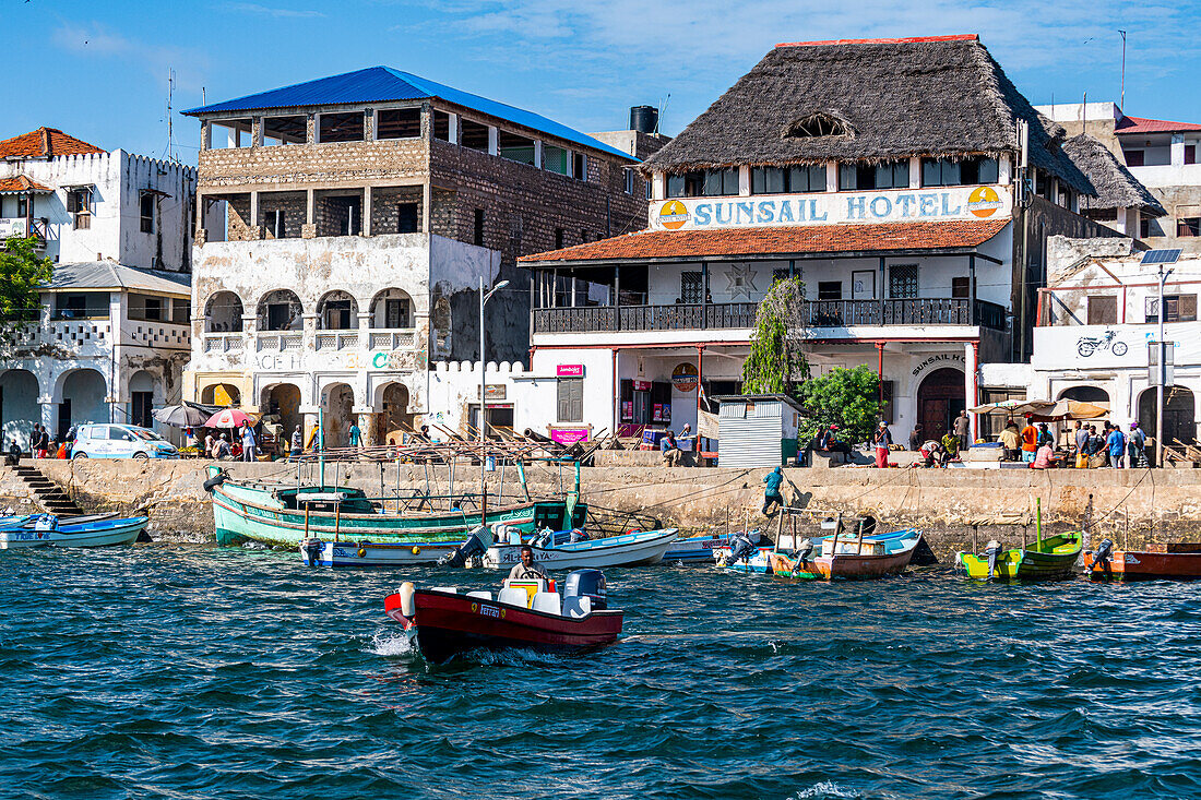 Traditional Swahili architecture, Lamu Town, UNESCO World Heritage Site, island of Lamu, Kenya, East Africa, Africa