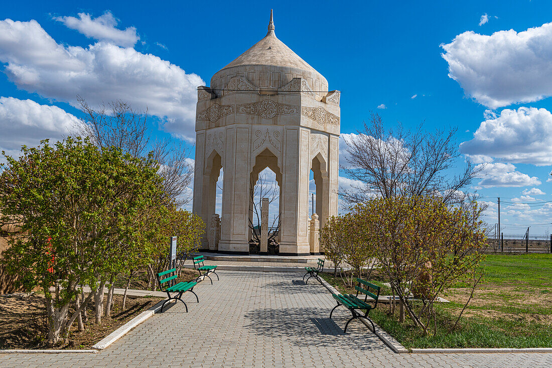 Mausoleum in Saray-Juk ancient settlement, Atyrau, Kazakhstan, Central Asia, Asia