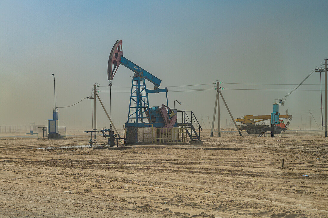 Oil rigs, Novy Uzen, Mangystau, Kazakhstan, Central Asia, Asia
