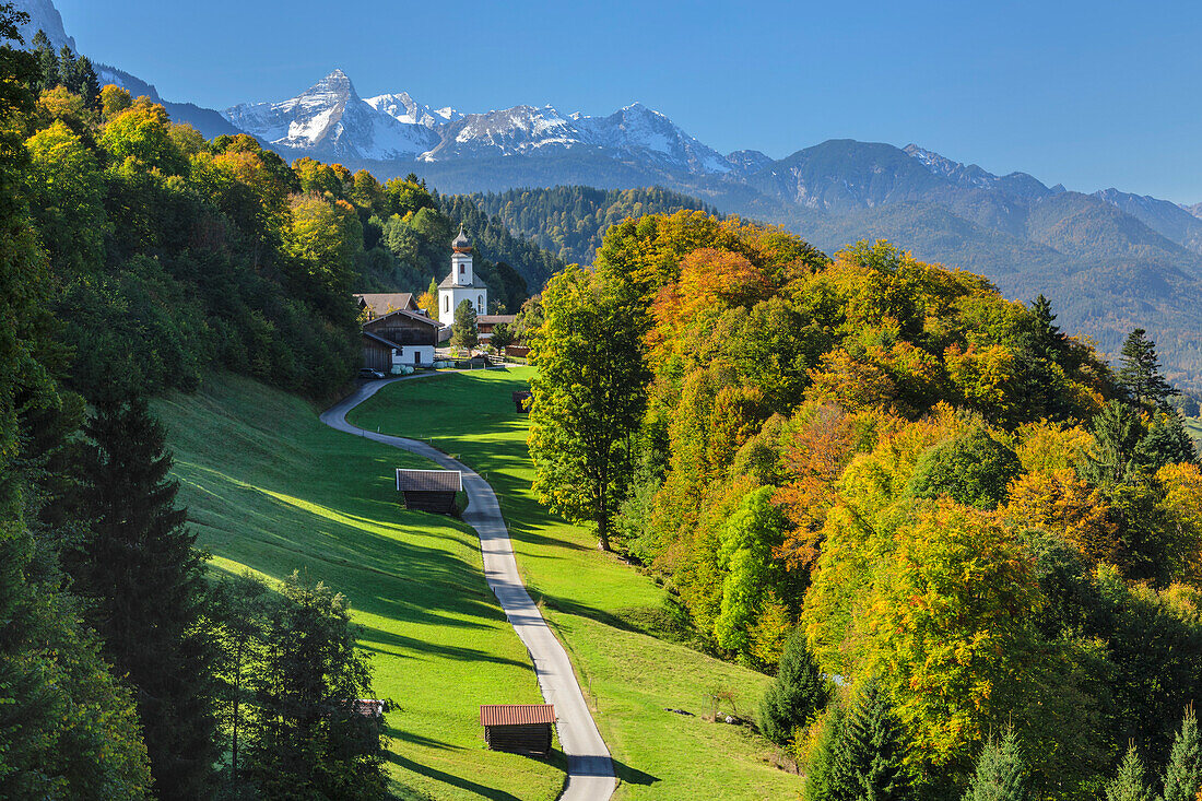 Wamberg Bergdorf, Zugspitze, 2962m, Gebirgszug, Garmisch-Partenkirchen, Oberbayern, Deutschland, Europa