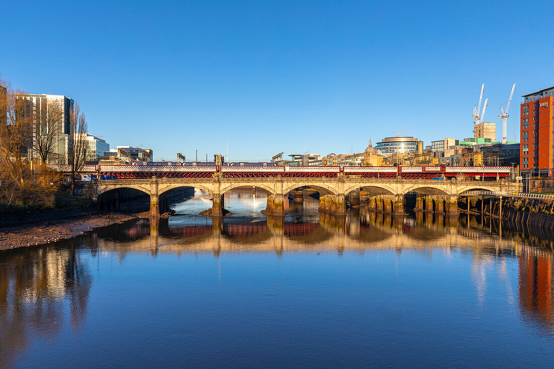 King George V Bridge, River Clyde, Glasgow, Schottland, Vereinigtes Königreich, Europa